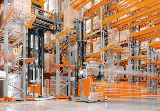 Navigating Europe's Logistics Boom: Strategic Insights for Warehouse & Office Tenants