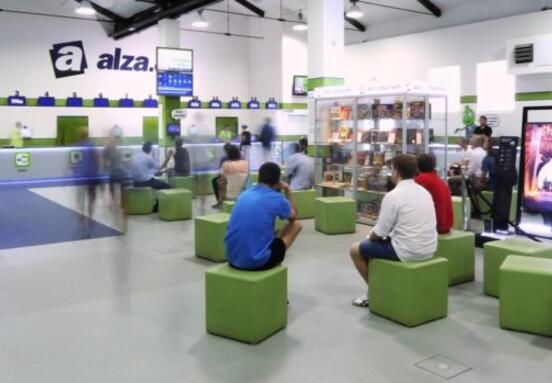 Slovak Black Friday Boom: How E-commerce Growth Shapes Warehouse and Office Space Demand