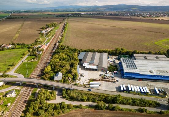 Hamadunka Warehouse 5,164 m² for Rent, Just Minutes from D1